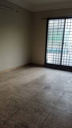 10 MARLA UPPER PORTION FOR RENT IN ALLAMA IQBAL TOWN RAVI BLOCK