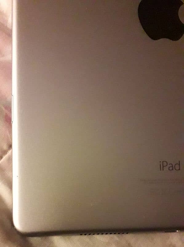 Apple Ipad Pro 1674 in 9.7 & 128 gb PTA Approved & Factory Unlocked 7