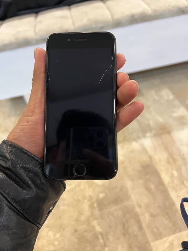 iPhone 7 pta (32gb) 3