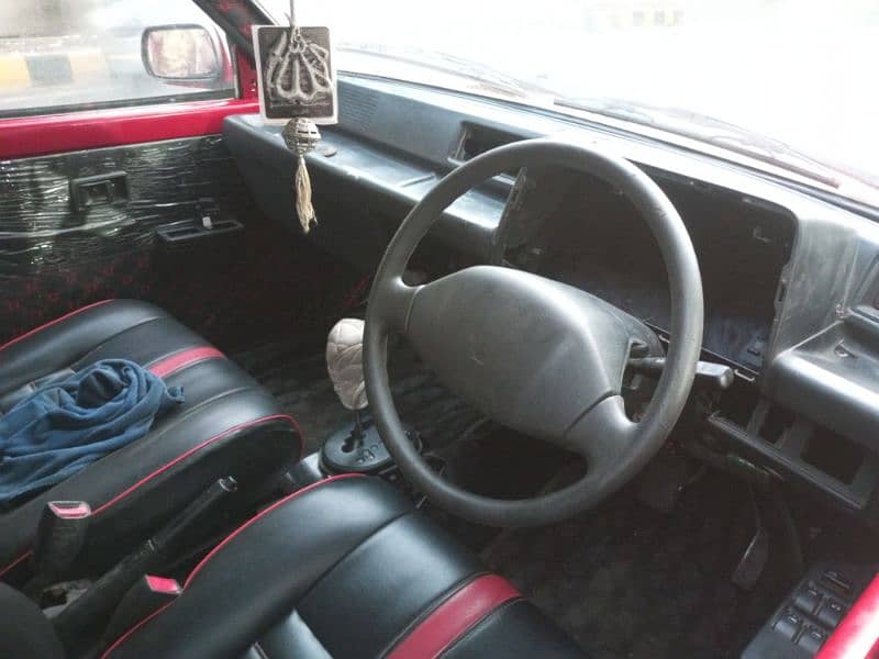 Daihatsu Charade 1982 Vitz 1300 Autogear 3