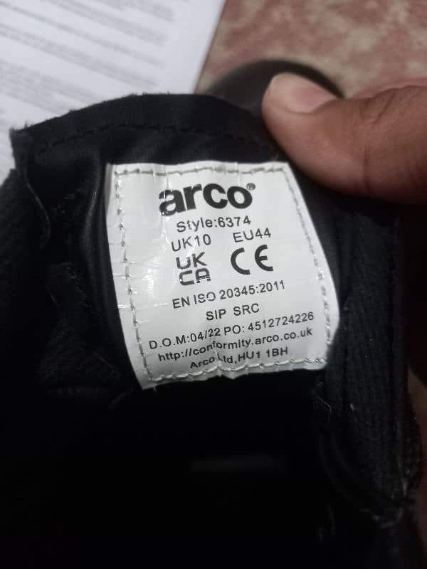 arco safety footwear 4