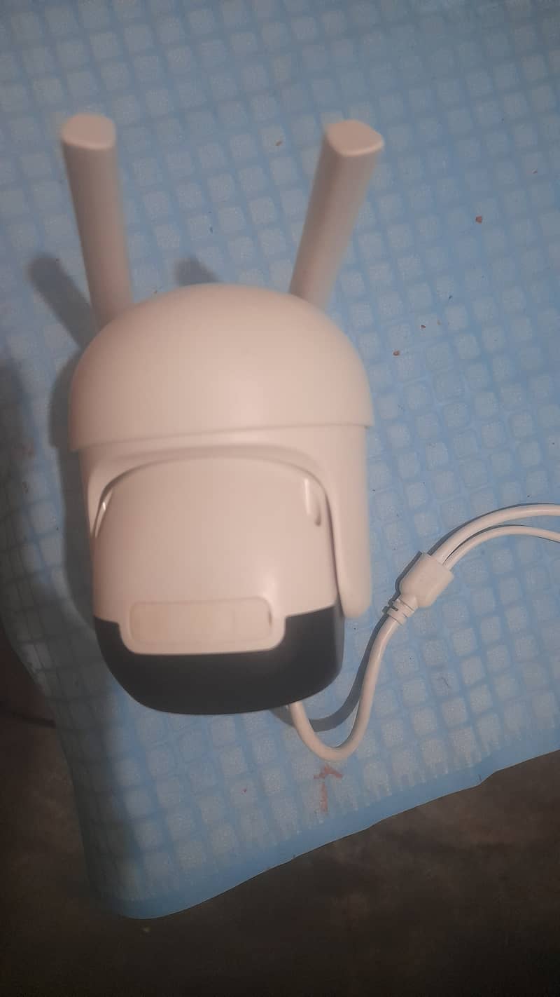 WiFi IP Camera for sale in excellent condition 1