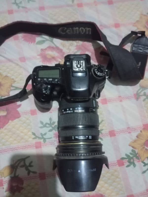 CANON 80 D 5