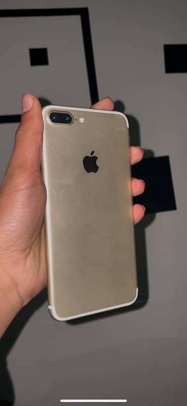 7 plus 128 gb approved bH 100% 9.5/10 condition 0