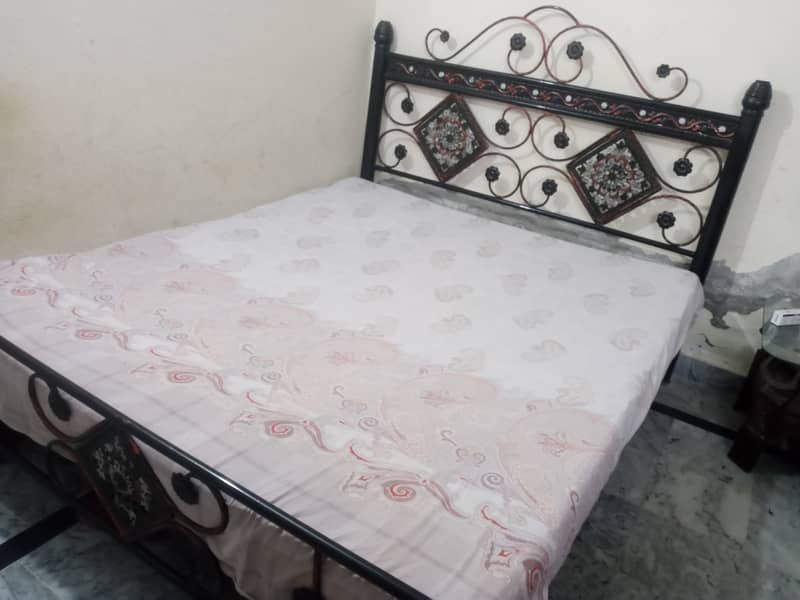 King Size Iron Double Bed for sale 1