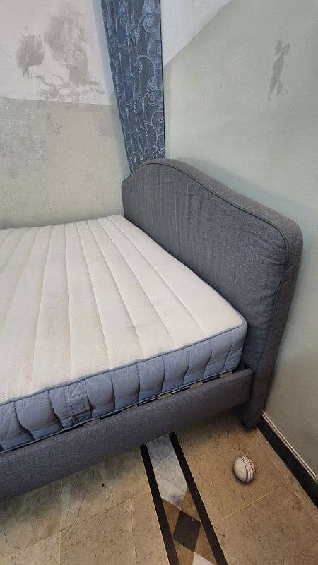 wooden cloth bed 3