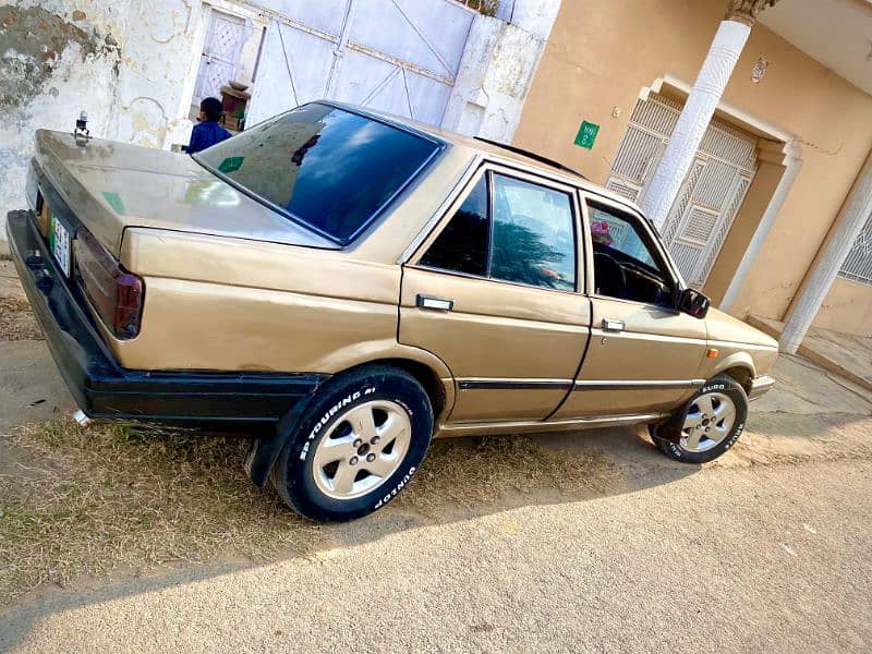 Nissan Sunny 1986 1