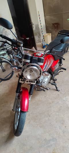 Suzuki GS 150