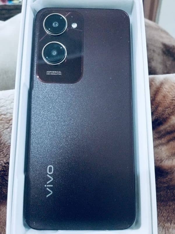 Vivo Y18 6