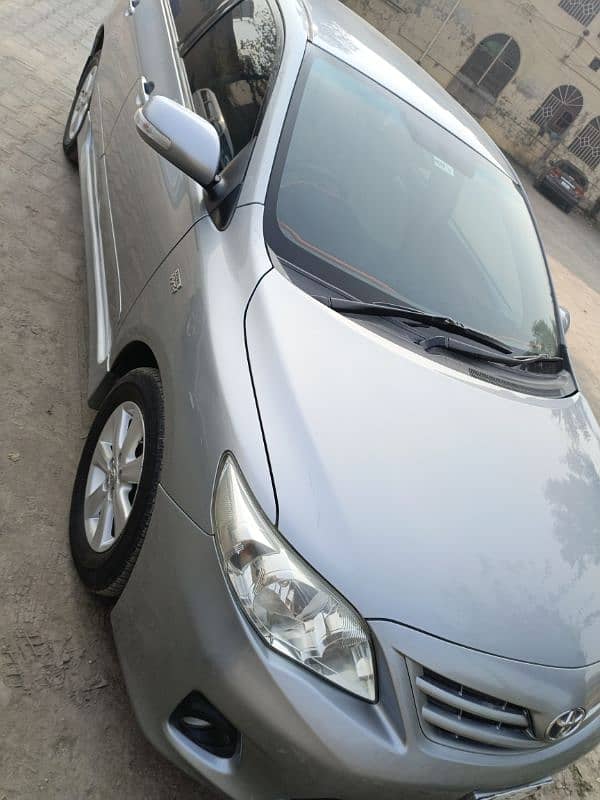 Toyota Corolla Altis 2011 1