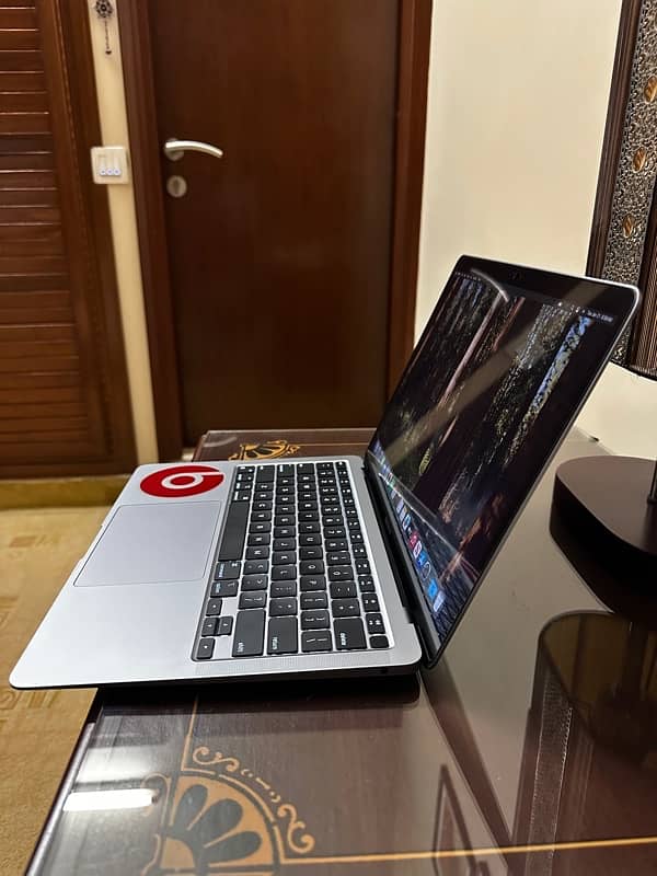 Macbook Air M1 256GB Space gray 2