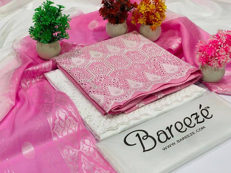 (*BAREEZE LAWN 2025 OPENING*)  FABRIC :  DORIYA COTTON LAWN. 1