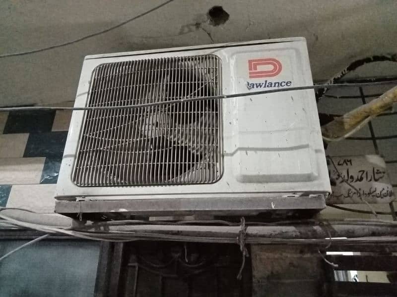 Dawlance split Ac 1.5 ton A+ condition chill cooling good working 3 y 3