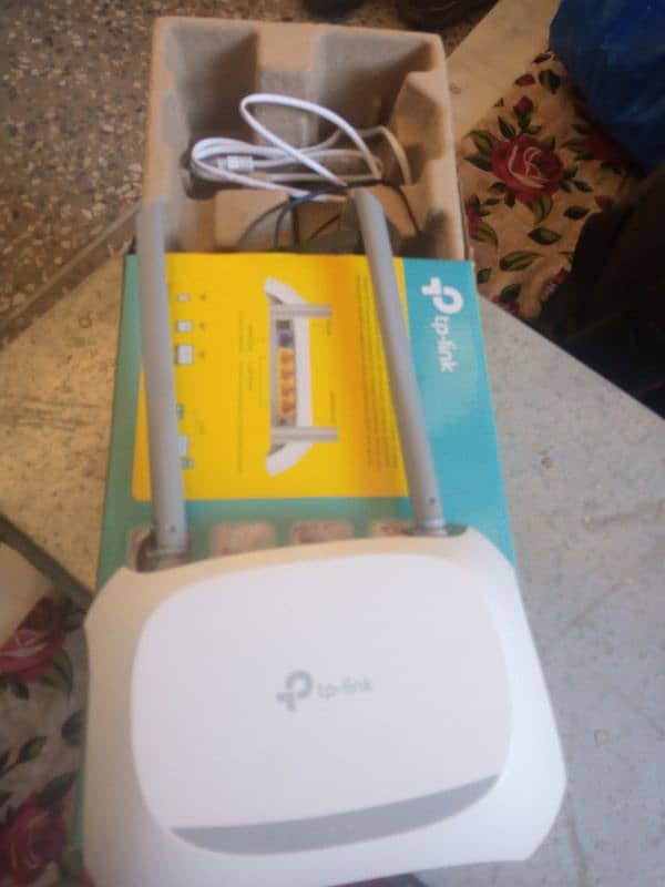 tp link router for sale brand new device with box 4