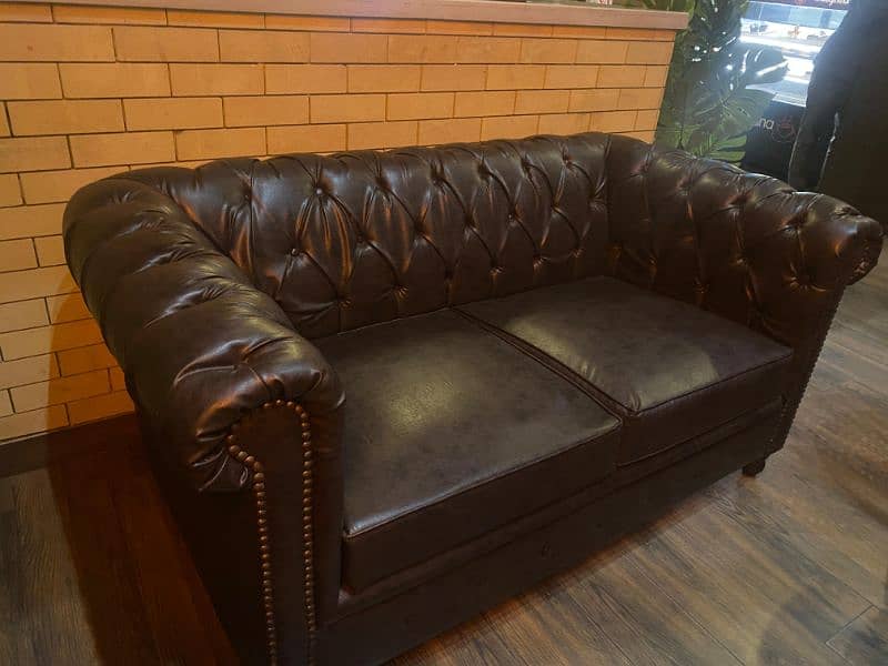 7 Seater Chesterfield Sofa 1