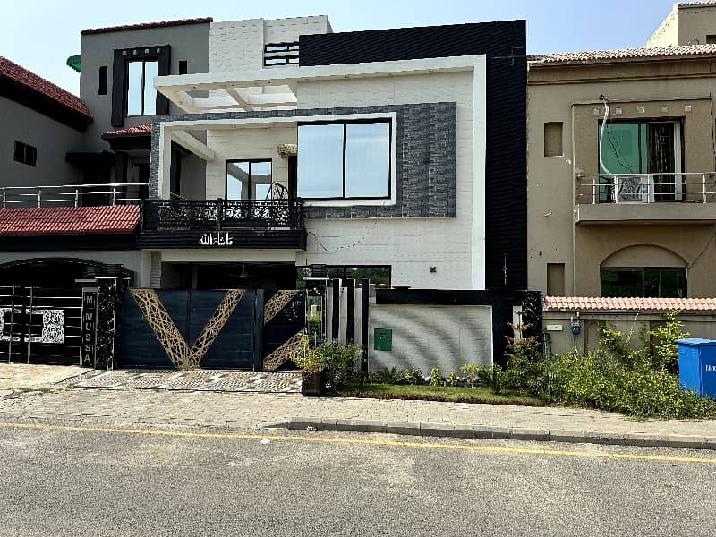 5.33 Marla Facing Park House For Sale In Eastern Block Bahria Orchard Lahore 11