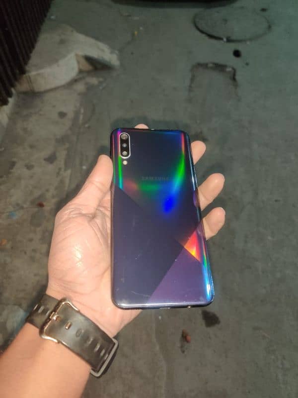 Samsung A30s with new condition 8