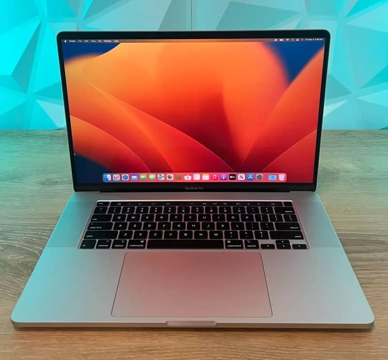 Macbook pro 16" - Total Lush - Only used for 5 months 8