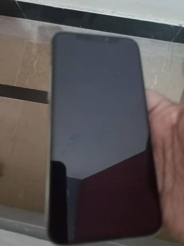 Iphone 11 pro Non PTA 60,000 1