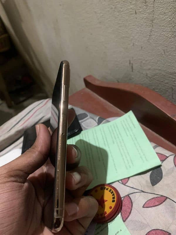 Iphone Xs,256 Gb non PTA,Touch crack,All ok 2