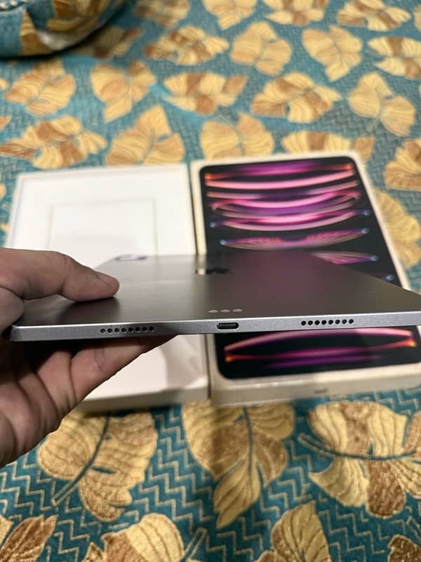 iPad Pro m2 11” inches 4th generation 4