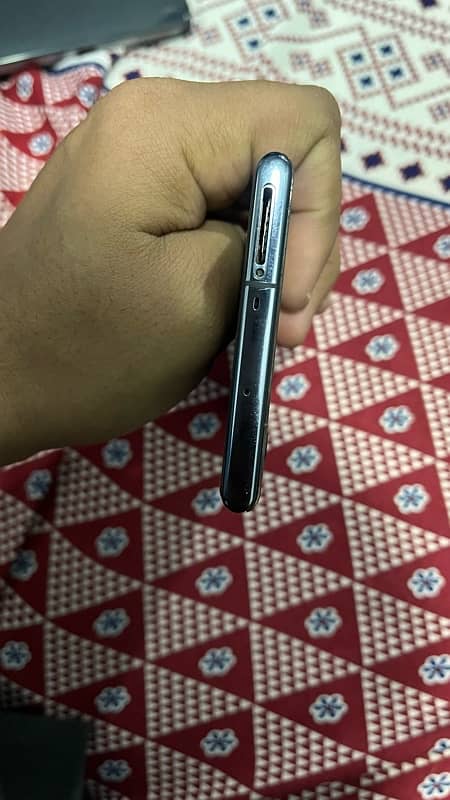 samsung note 10 plus all okay non pta phone no box 2