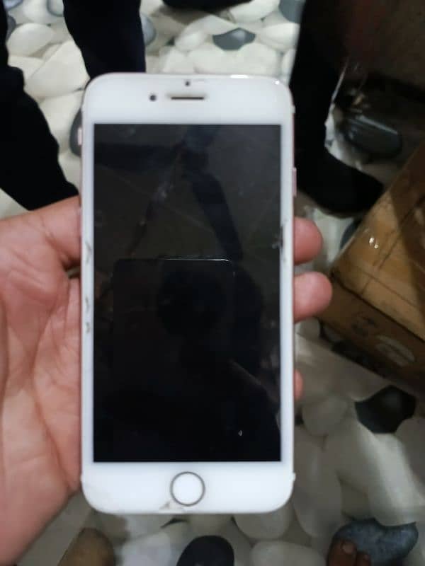 iphone 6S sale All Ok Fingerprint b Ok he Chlta he Sab Kuch Non PTA he 3