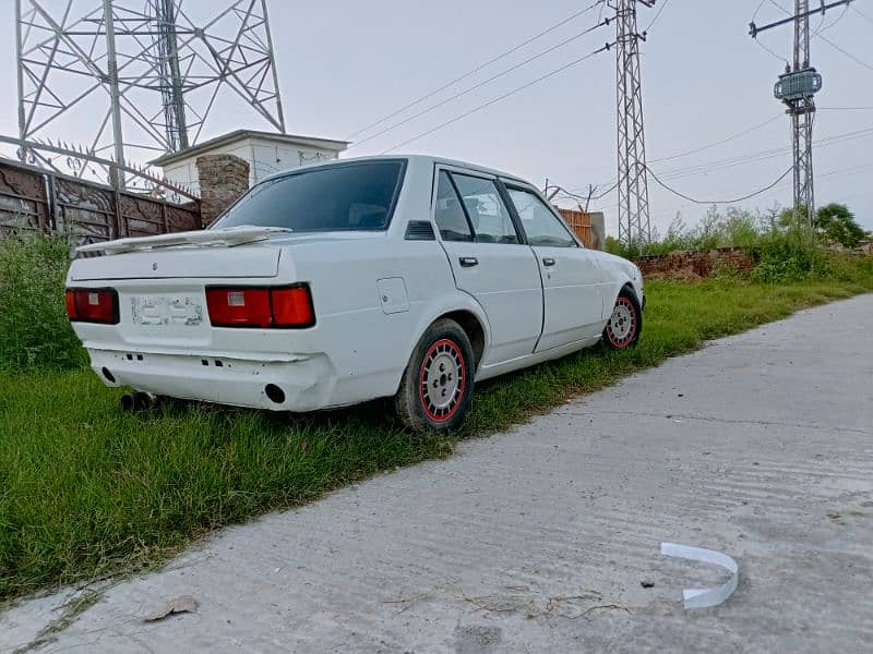 Toyota Corolla 1982 3