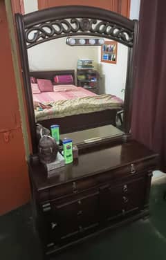 dressing table for urgent sale