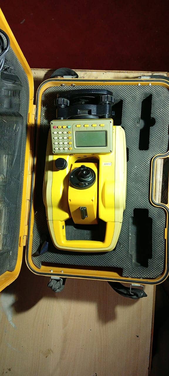 hi-target total station 0