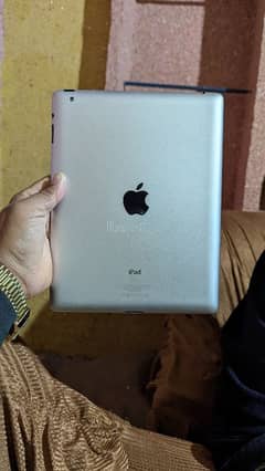 apple iPad 16gh rame ful lush condition with original charge