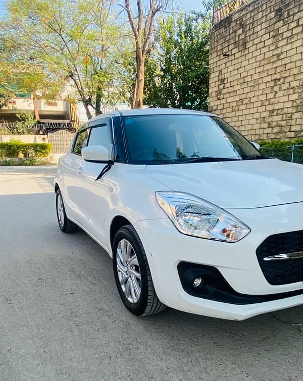 Suzuki Swift 2022 GL Cvt 3