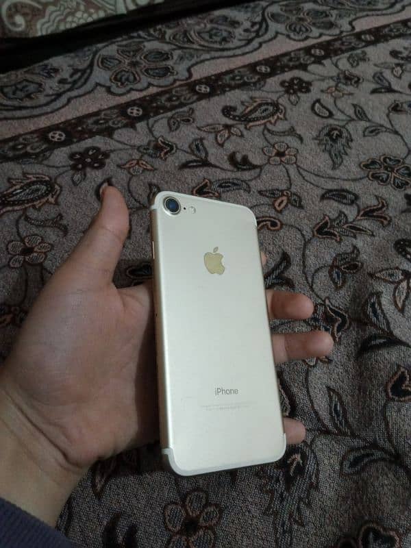 I phone 7 non PTA 10/9.5 condition 0