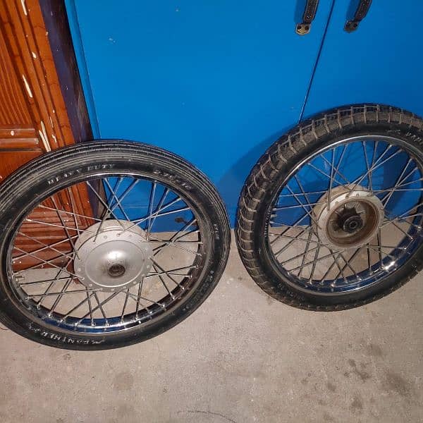 complete set gs 150 rim with tyres 2