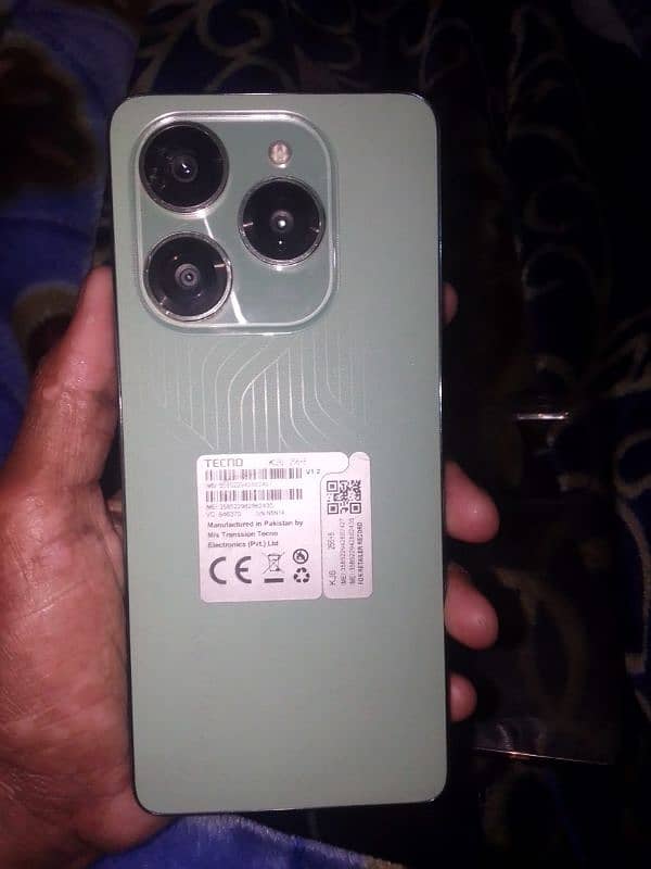 Tecno spark 20 pro 8 256 ram ha 10/10 condition ha jis bahi ne Lena ha 0