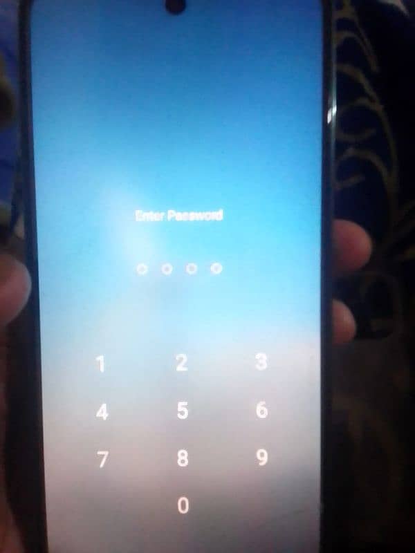 Tecno spark 20 pro 8 256 ram ha 10/10 condition ha jis bahi ne Lena ha 9