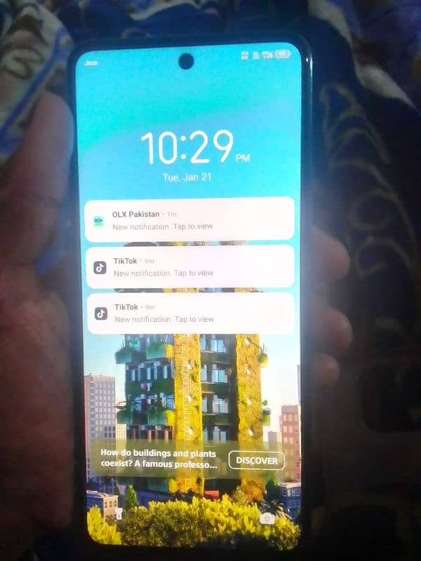 Tecno spark 20 pro 8 256 ram ha 10/10 condition ha jis bahi ne Lena ha 11