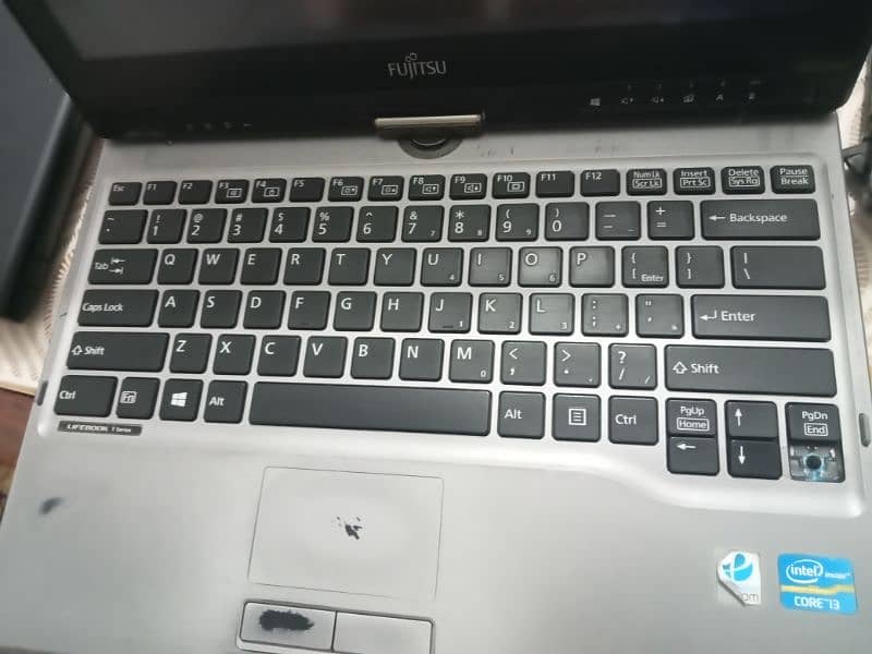 Fujitsu E series laptop touch screen rotatable screen 2