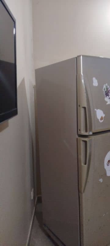 used dawlance refrigerator 0