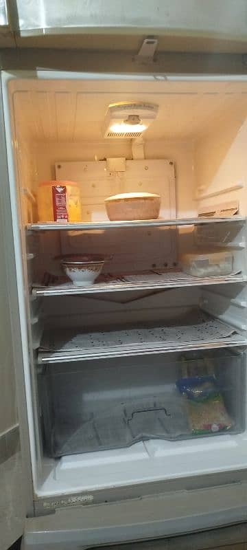 used dawlance refrigerator 5