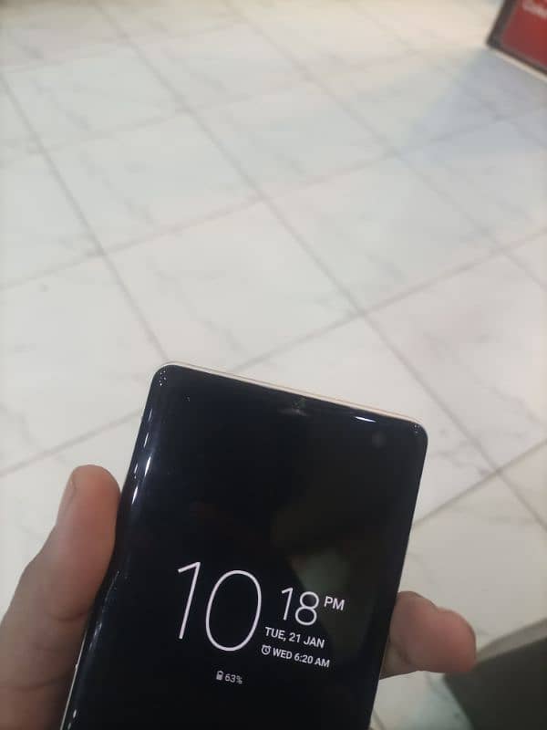 Sony xperia xz3 4