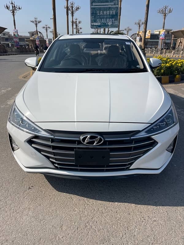 Hyundai Elantra GL 2024 1