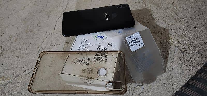 vivo v9 official approved with box 4.64 seald 2