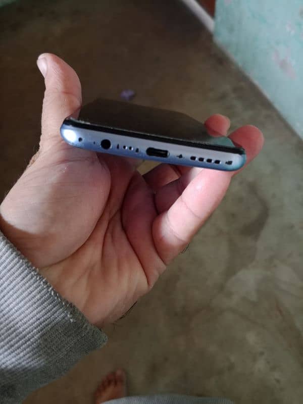 Realme C25S 4