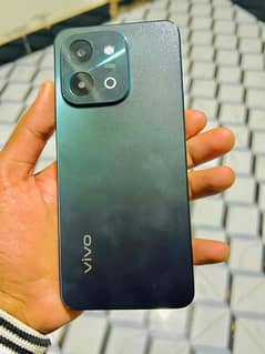 vivo y28 8/128 only 2 month use one hand 10 mouth company wrantty