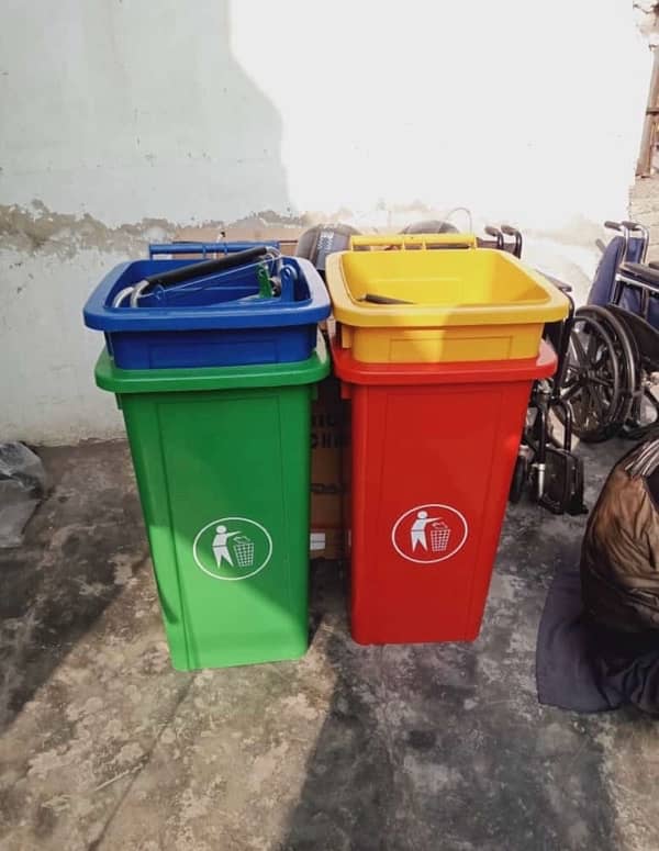 Dustbins, Garbage bins, plastic drum, 0