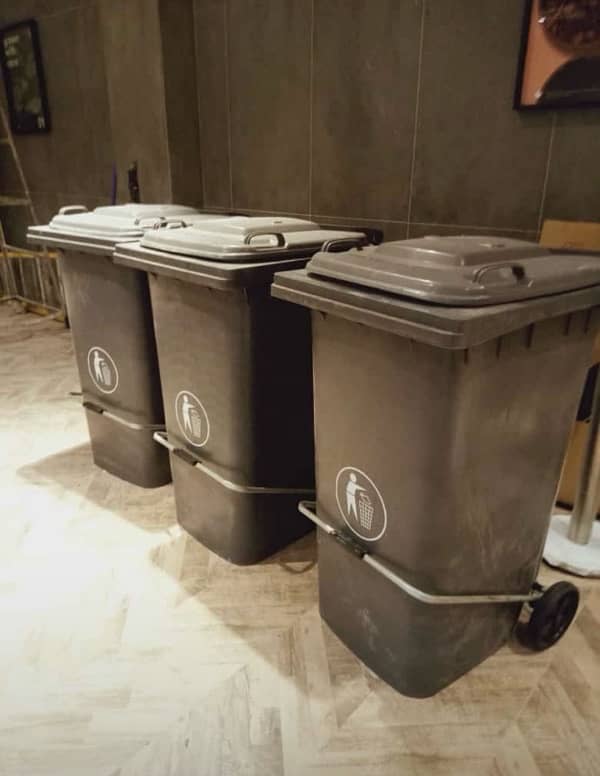 Dustbins, Garbage bins, plastic drum, 1