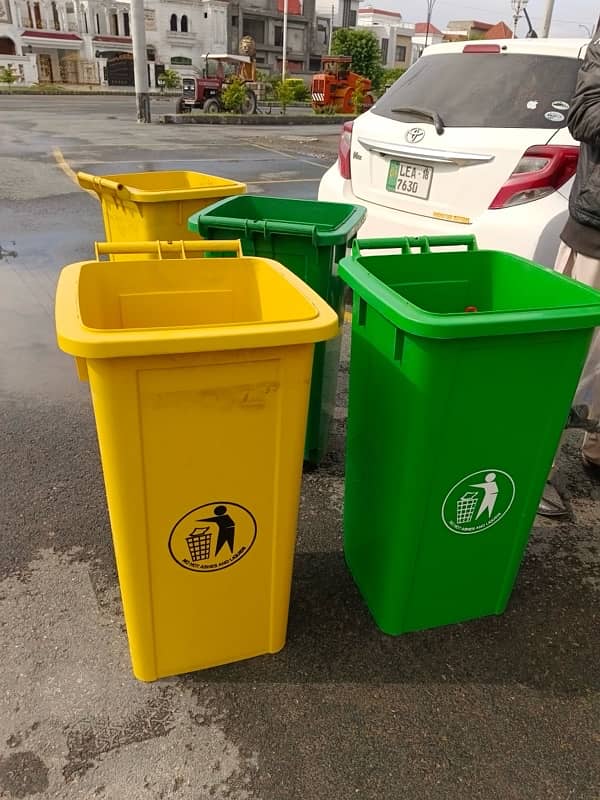 Dustbins, Garbage bins, plastic drum, 4