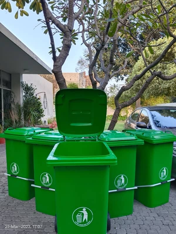 Dustbins, Garbage bins, plastic drum, 7