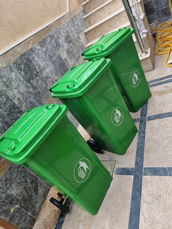 Dustbins, Garbage bins, plastic drum, 10